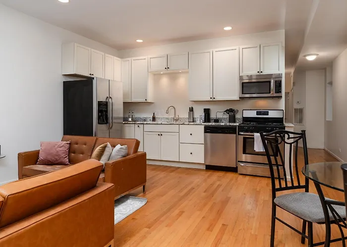 Wicker Park 2br Near Milwaukee Ave Chicago