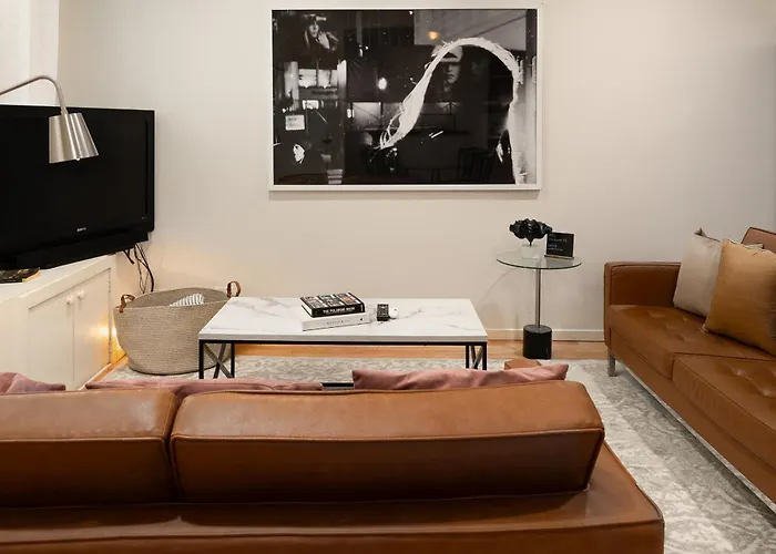 Apartment Wicker Park 2br Near Milwaukee Ave *