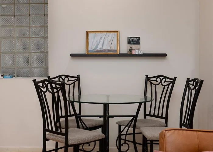 Apartment Wicker Park 2br Near Milwaukee Ave Chicago