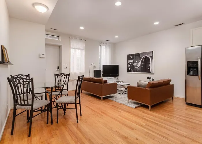 Wicker Park 2br Near Milwaukee Ave Chicago