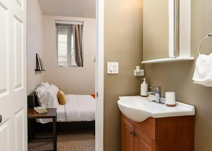 Apartment Wicker Park 2br Near Milwaukee Ave